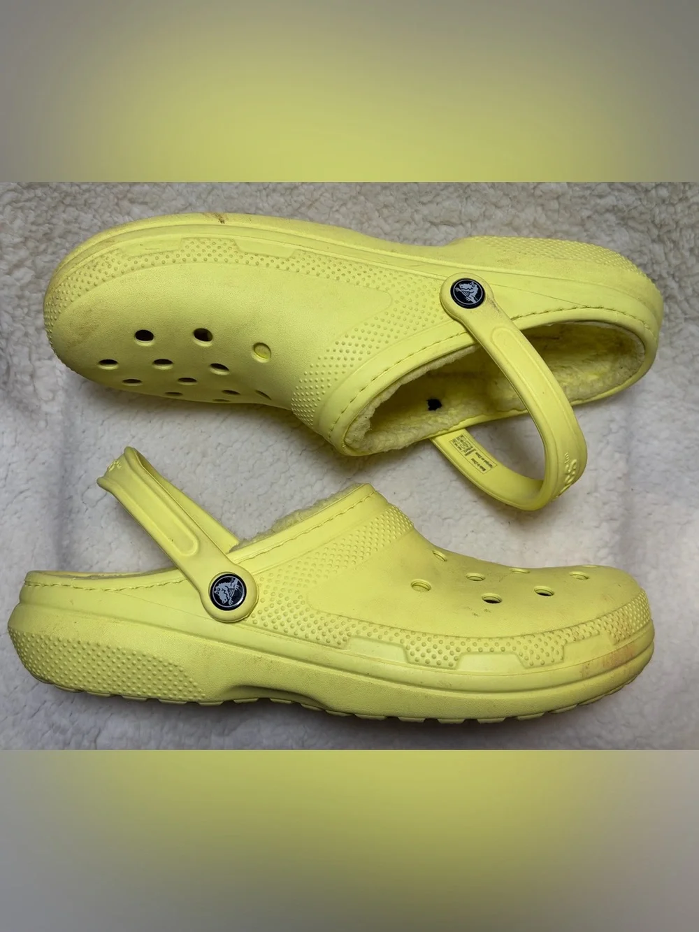 Mens Crocs Comfort Bright Yellow Faux Fur Lined Clogs Size 10 Women’s 12
